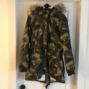NWOT Hollister Camo winter coat
